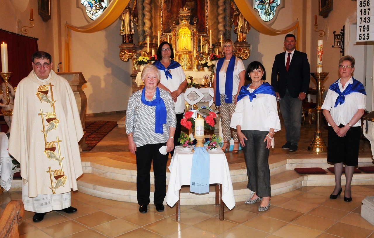 Katholischer Frauenbund Miesbrunn 30. Jubiläum Ehrenvorsitzende ernannt Bilder Walter Beyerlein 