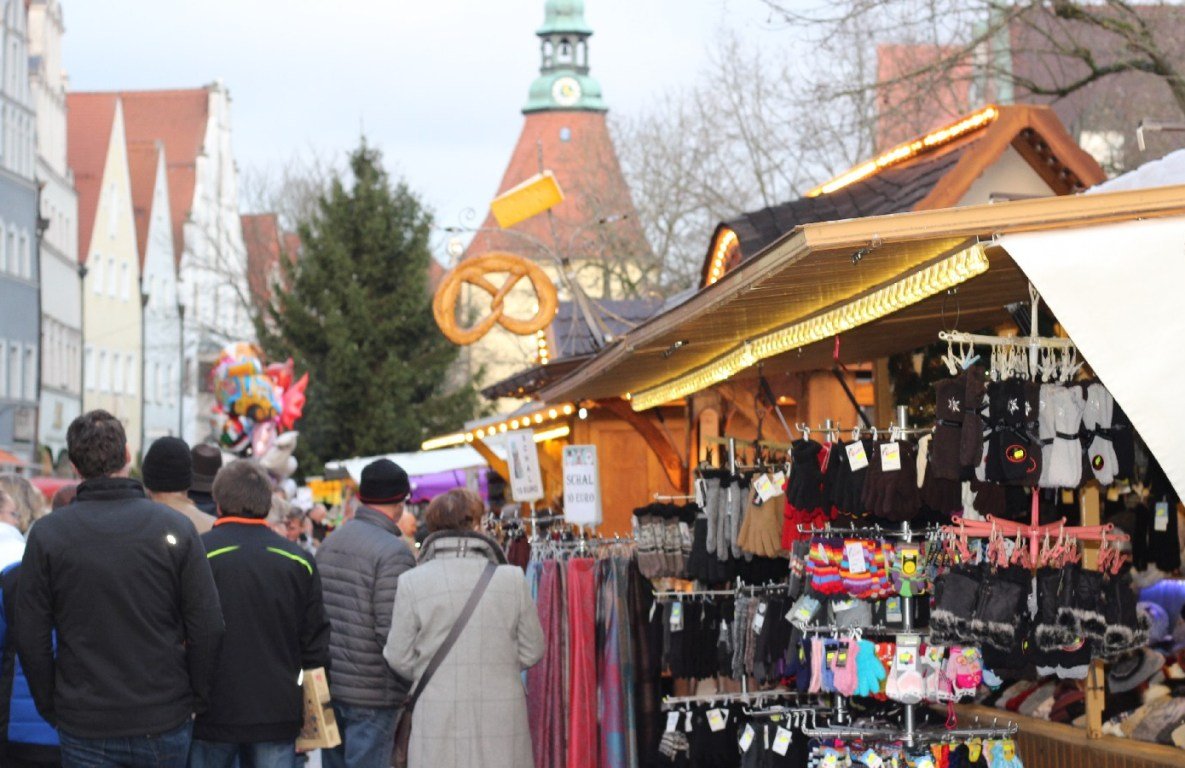 Kathreinmarkt Verkaufsoffener Sonntag Innenstadt Weiden Markt Einkaufsbummel Weihnachten1