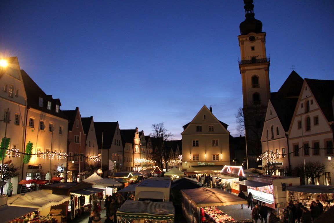 Kathreinsonntag Stadt Weiden Altstadt Innenstadt Weiden Altes Rathaus Weiden Rathausplatz Symbol Weiden Winter Weihnachten Weihnachtsmarkt (4)