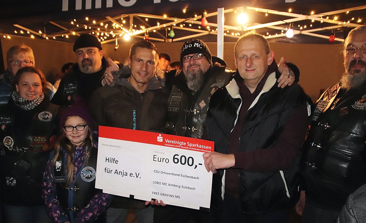 KirchenthumbachSpendenübergabe_Hilfe für Anja