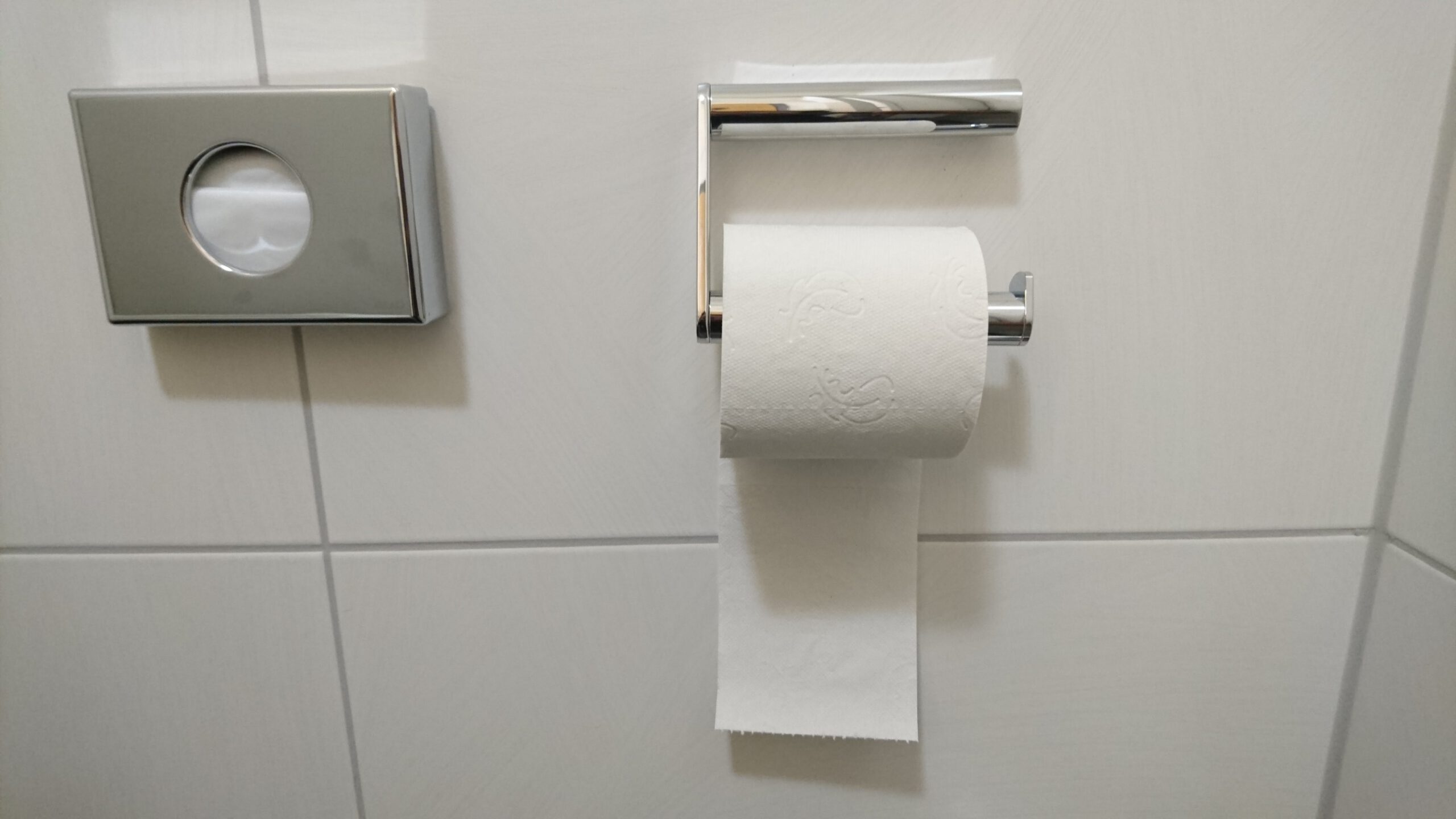 Klorolle klopapier Bad Stilles Örtchen Klo Badezimmer (1)