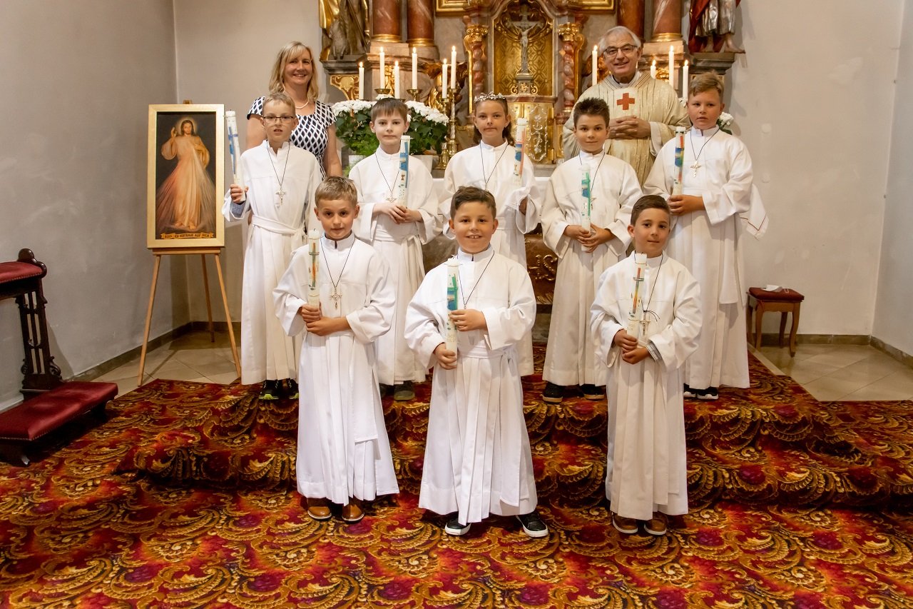 Kommunionkinder vertrauen auf Jesus