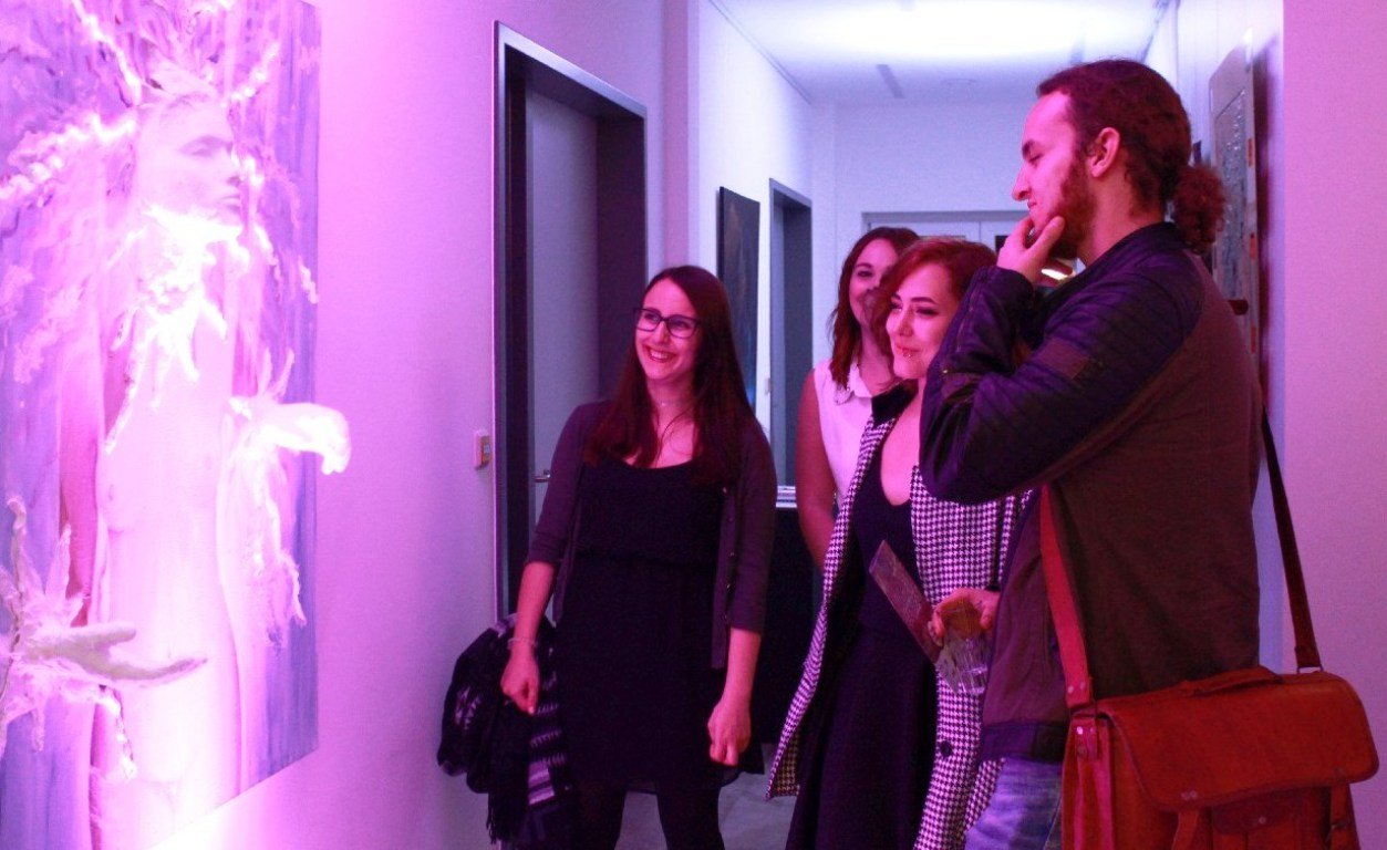 Kunstgenuss bis Mitternacht 2018 Stadt Weiden Bilder23 Kunstausstellung Symbol