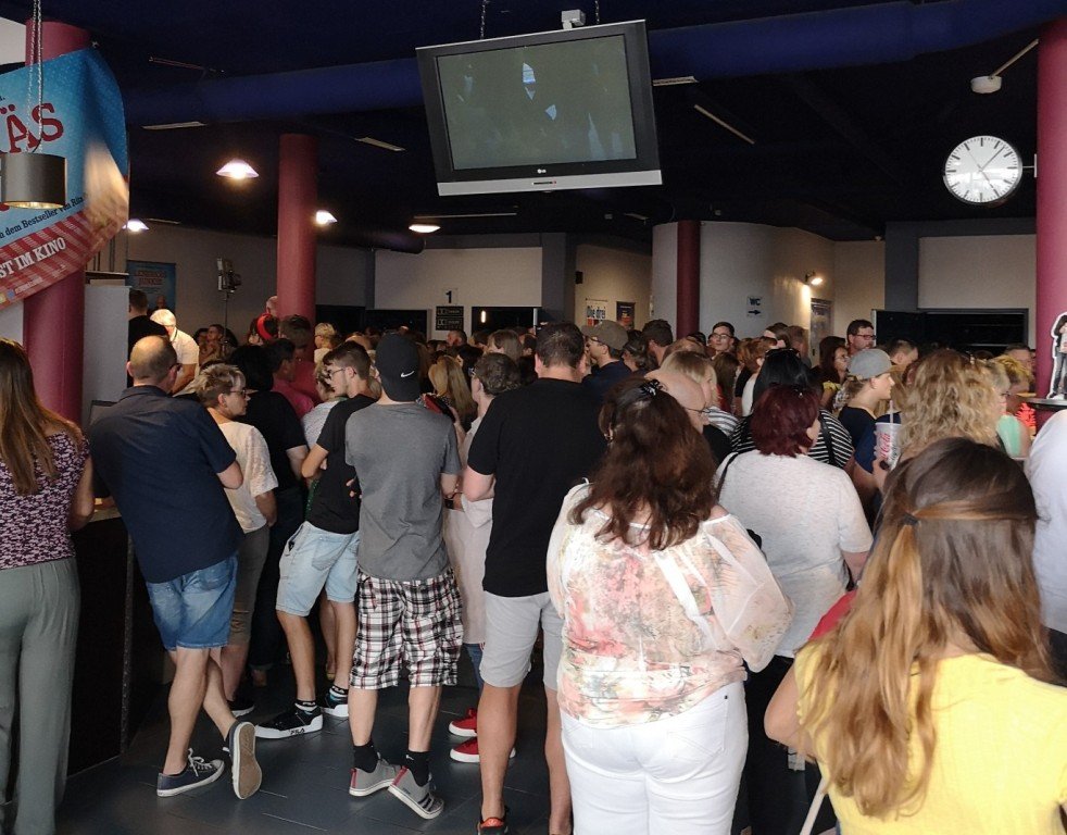 Leberkäsjunkie Schauspieler Kino Cineplanet Tirschenreuth 16