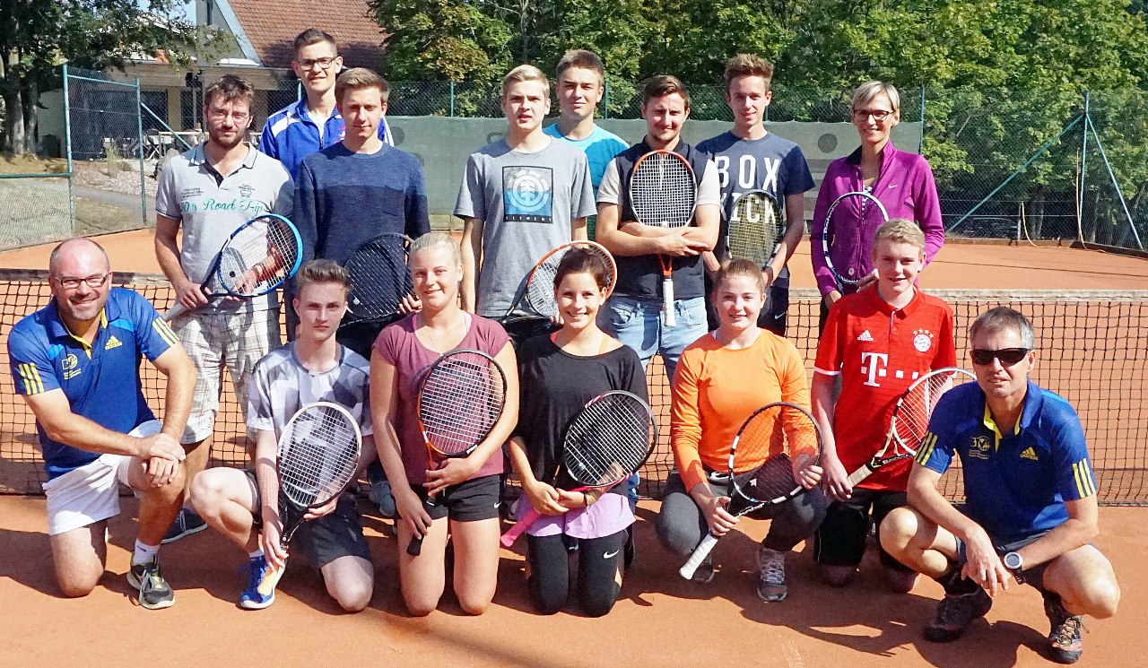 13 neue Trainer für Tennisvereine