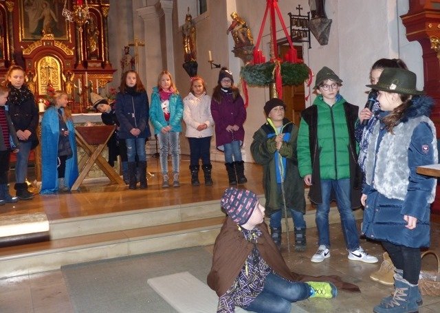 Leuchtenberg_Grundschule_Krippenspiel_6