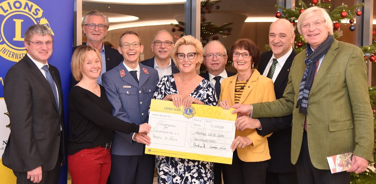 Lions Club NeustadtWN Förderverein Hospitz St. Felix Spende Weihnachtsgeschenk