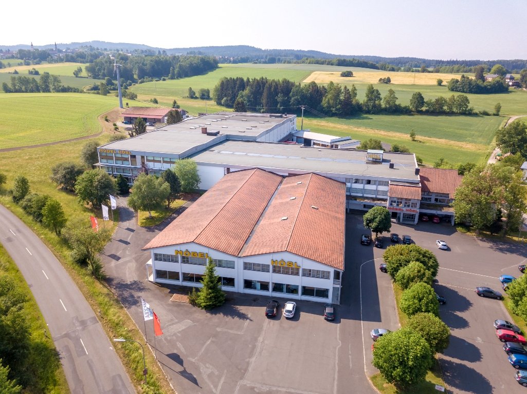 Luftaufnahme Möbel Hösl