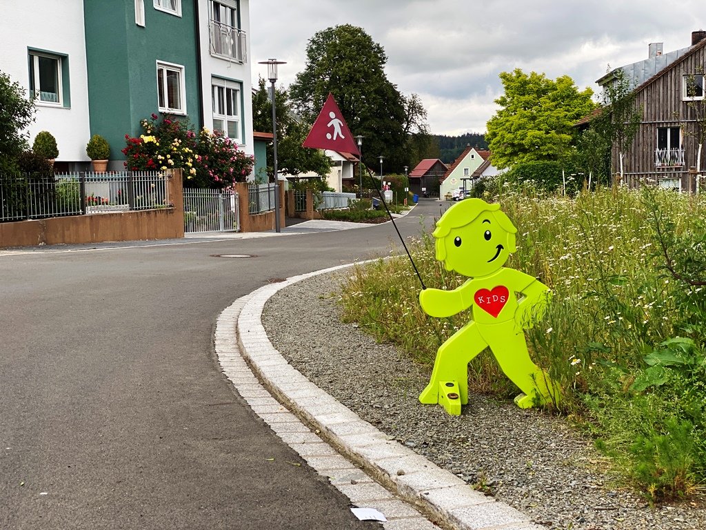 Männchen Letzau tempo 30