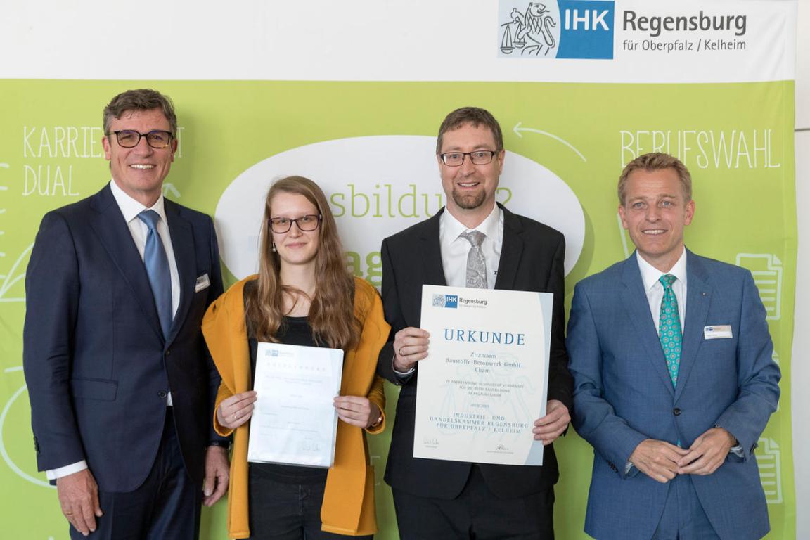 Maria Eckl, Bauzeichnerin (Zitzmann Baustoffe-Betonwerk GmbH, Cham),