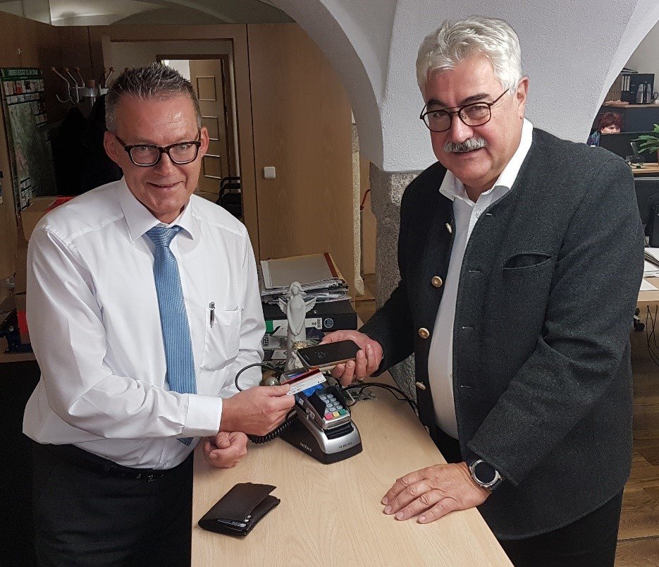 Mobiles Bezahlen Rathaus Neustadt Sparkasse