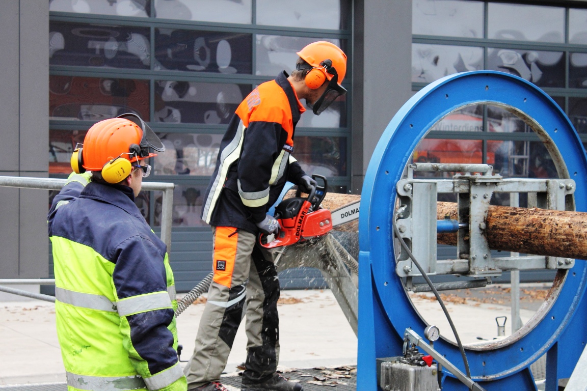 Motorsägenkurs Feuerwehr Parkstein