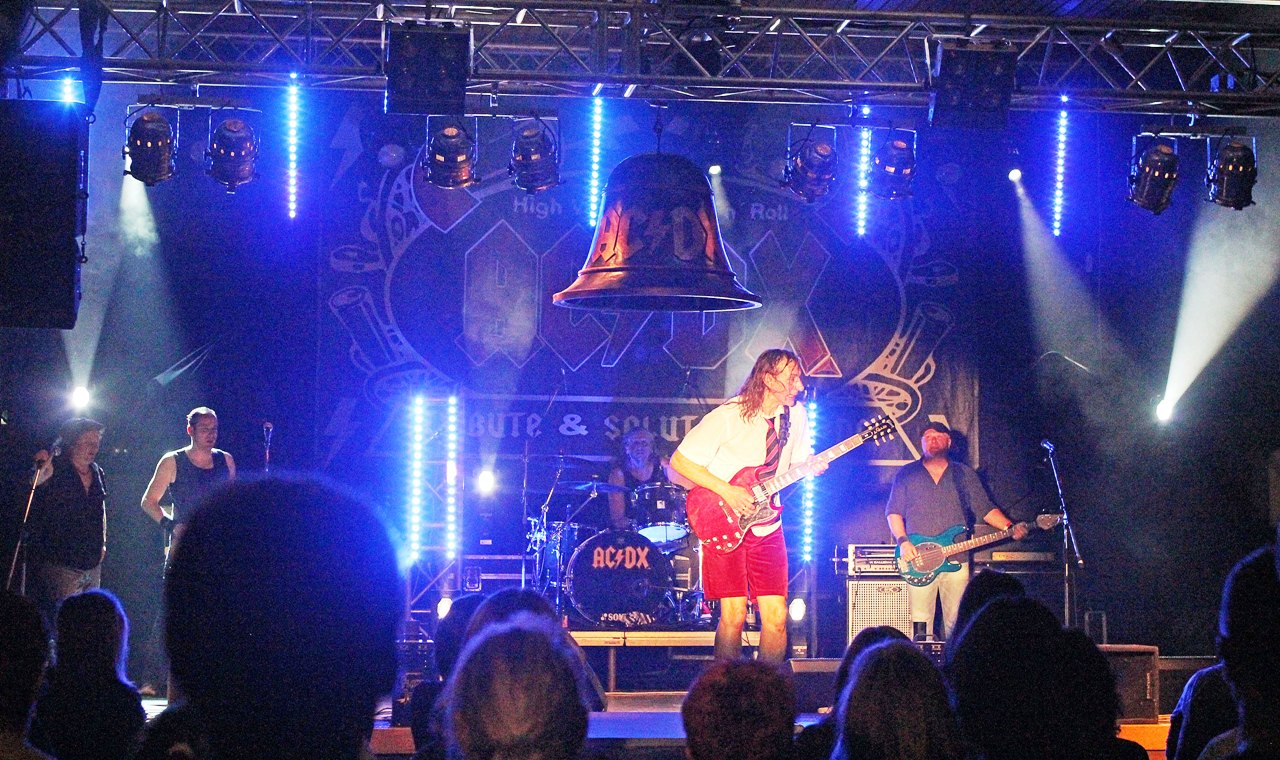 AC/DX. Pressath, Auftritt, Rock, AC/DC, Cover-Band, Fans