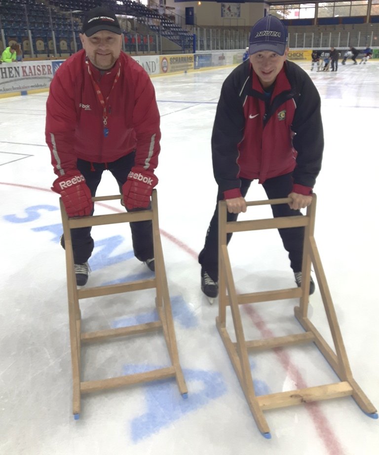 Nachwuchstrainer EV Weiden Jaroslav Brabec und Peter Hampl