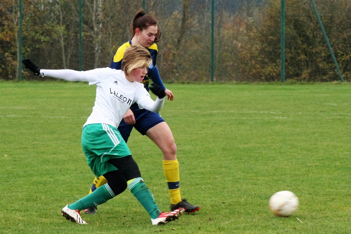 Neudorf TSV Frauen Fußball (4)