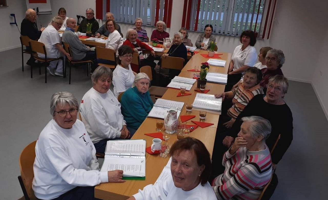 BRK bereitet schöne Zeit im Café Zeitlos