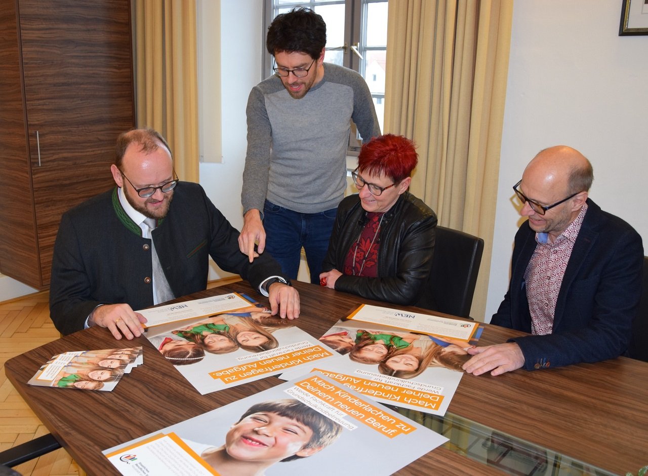 Neustadt WN_Landratsamt_Grundschulkindbetreuung