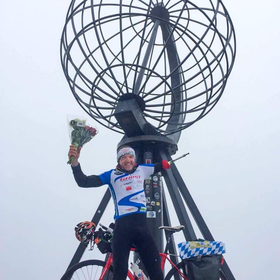 Lebenstraum erfüllt: Freunde und Familie feiern Fahrrad-Weltrekordler