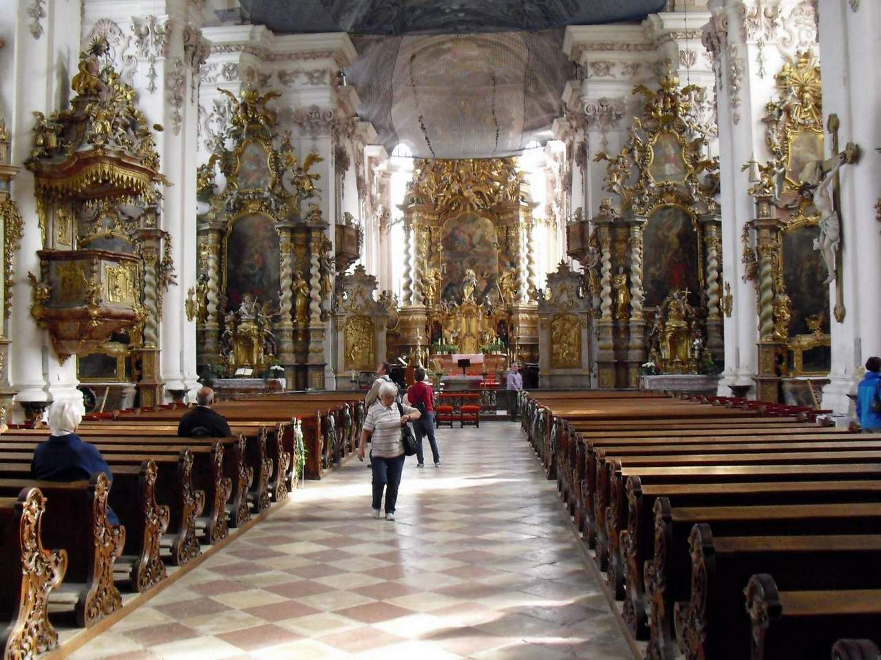 Kirche in Passau OWV Neustadt Ausflug Landesausstellung Bier in Bayern 2