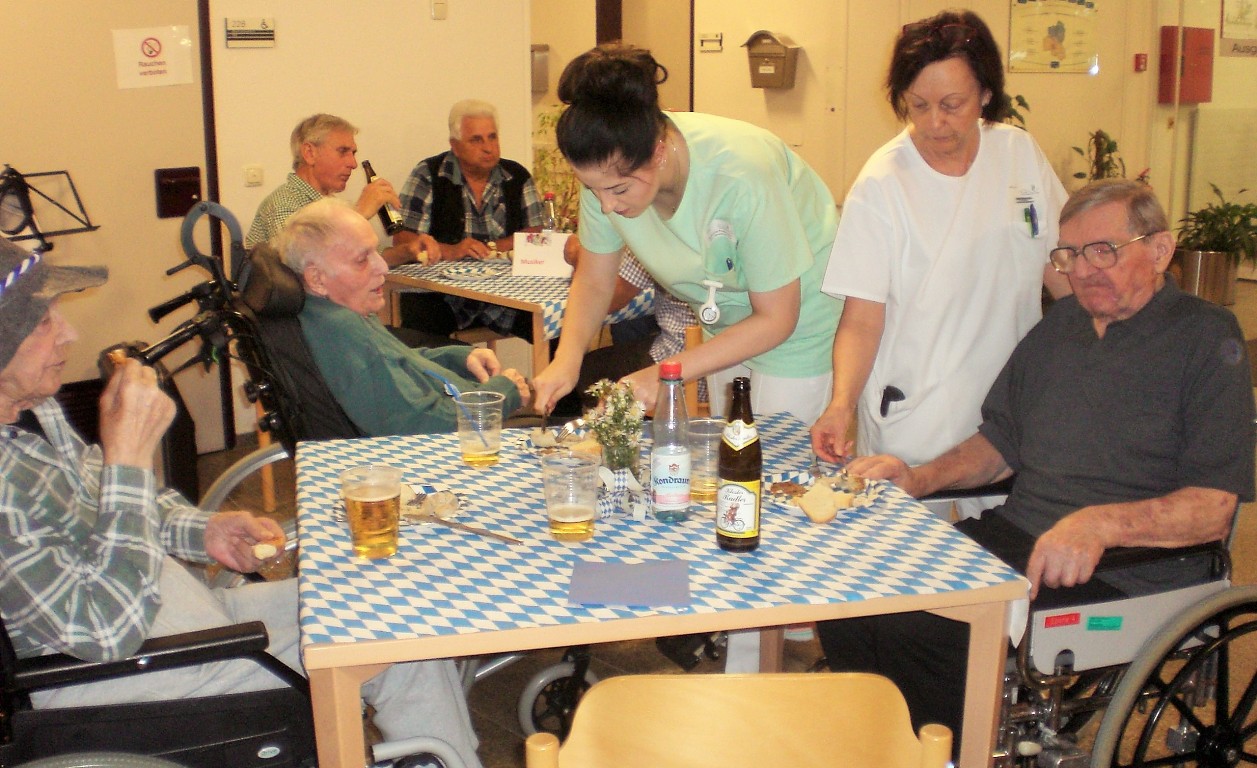 Oktoberfest, Seniorenheim, St. Laurentius, Eschenbach