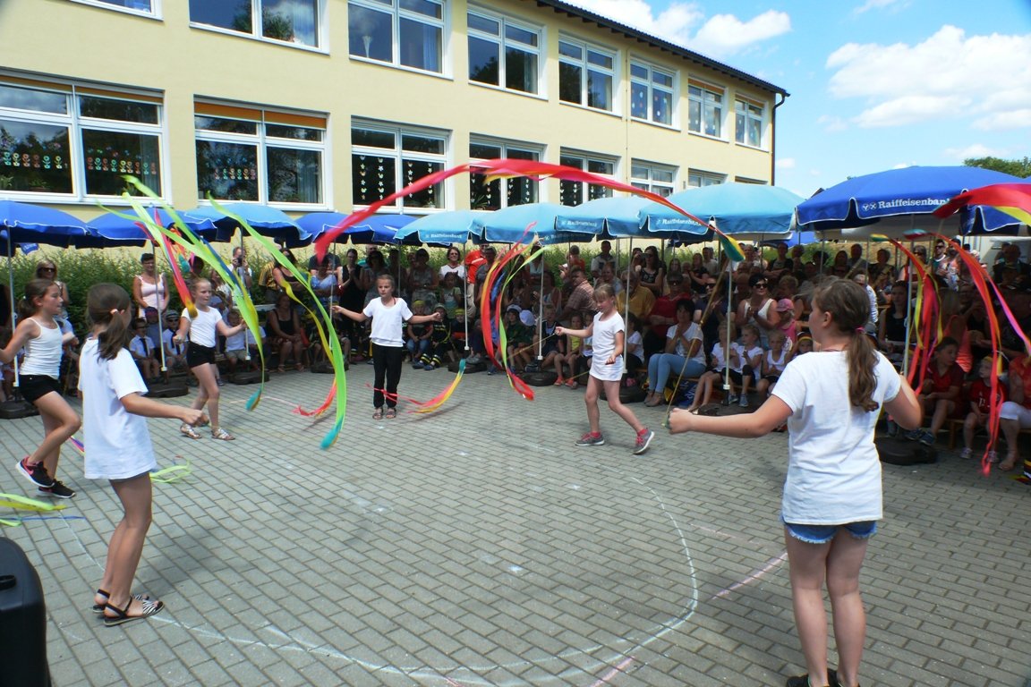 Grundschule und Kindergarten feiern gemeinsam Sommerfest Püchersreuth