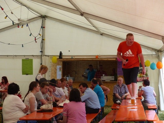 Dorffest Döllnitz Maibaumversteigerung