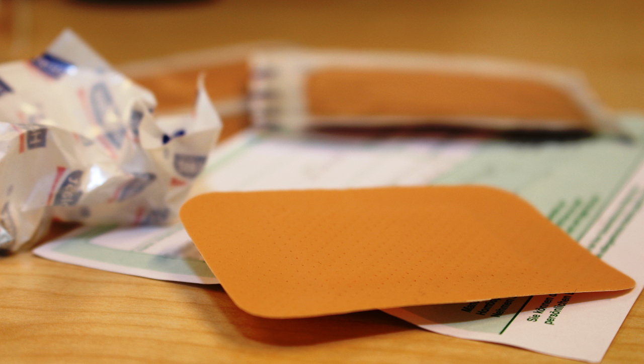 Rezept Pflaster Schmerzpflaster Symbolbild