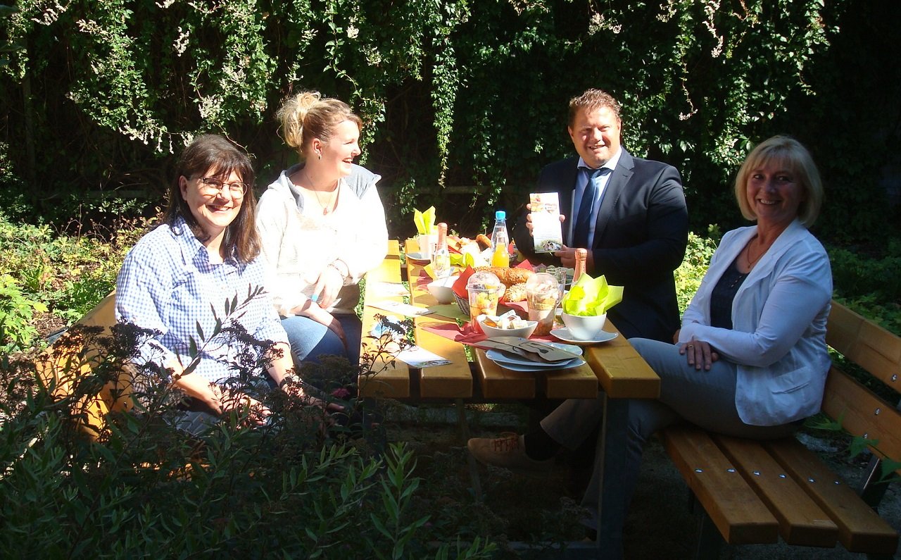 Picknick-Service Mitterteicher Backstube Bürgermeister Stefan Grillmeier Brotzei tmachen in der Natur Bilder Werner Männer