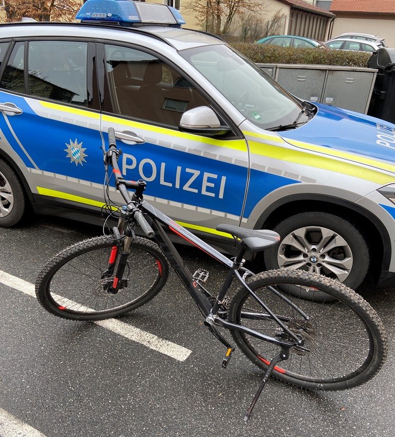 Polizei Weiden Fahrrad Behaimstraße gefunden (3)