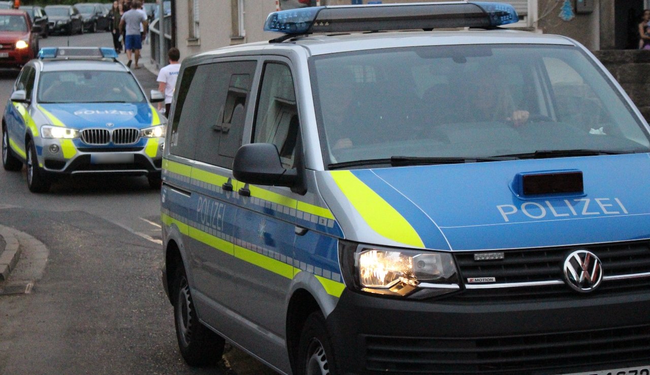 Auto zerkratzt und verdellt