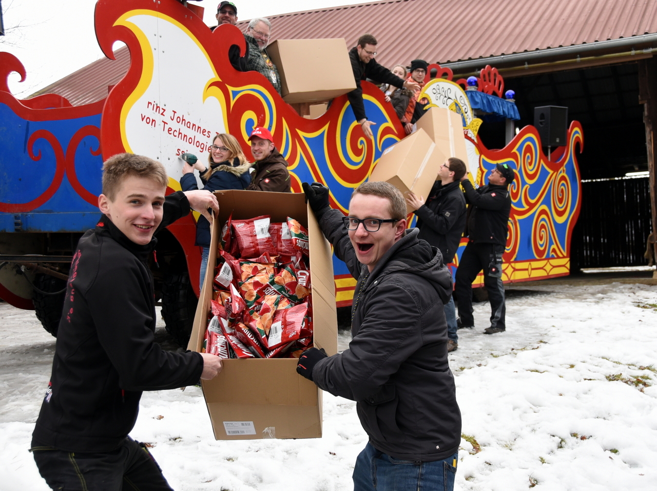 Prunkwagen Faschingsverein Neustadt Fasching Faschingszug