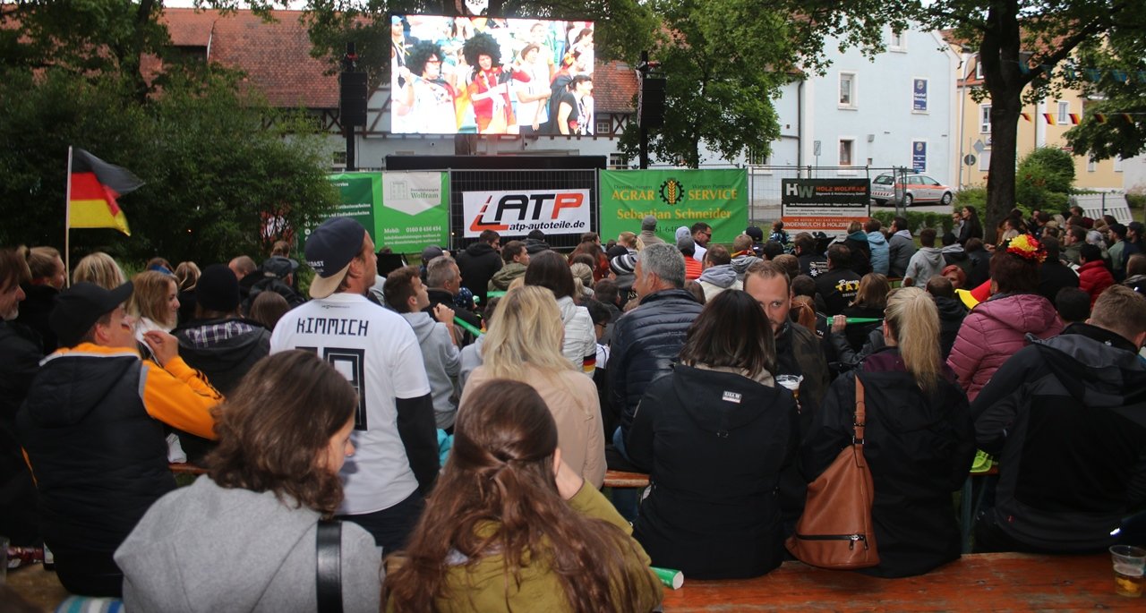 Public Viewing Pressath WM Spiel 2018 Deutschlang gegen Schweden Junge Union Pressath Bild Stefan Neidl1