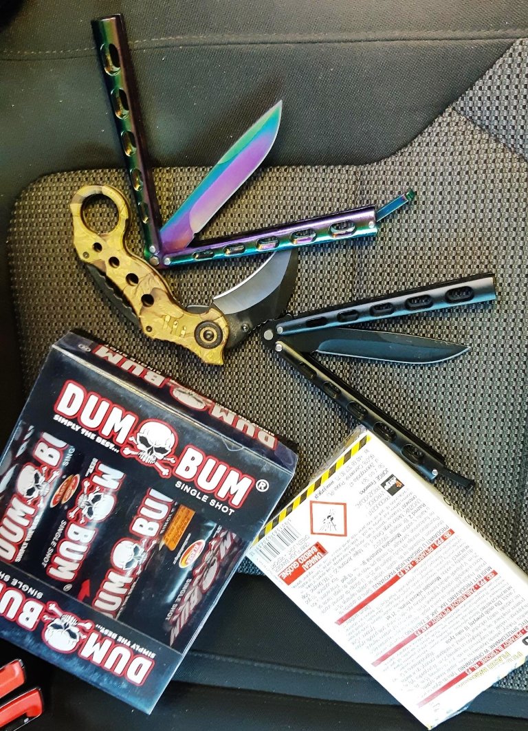 Pyrotechnik Messer Bundespolizei