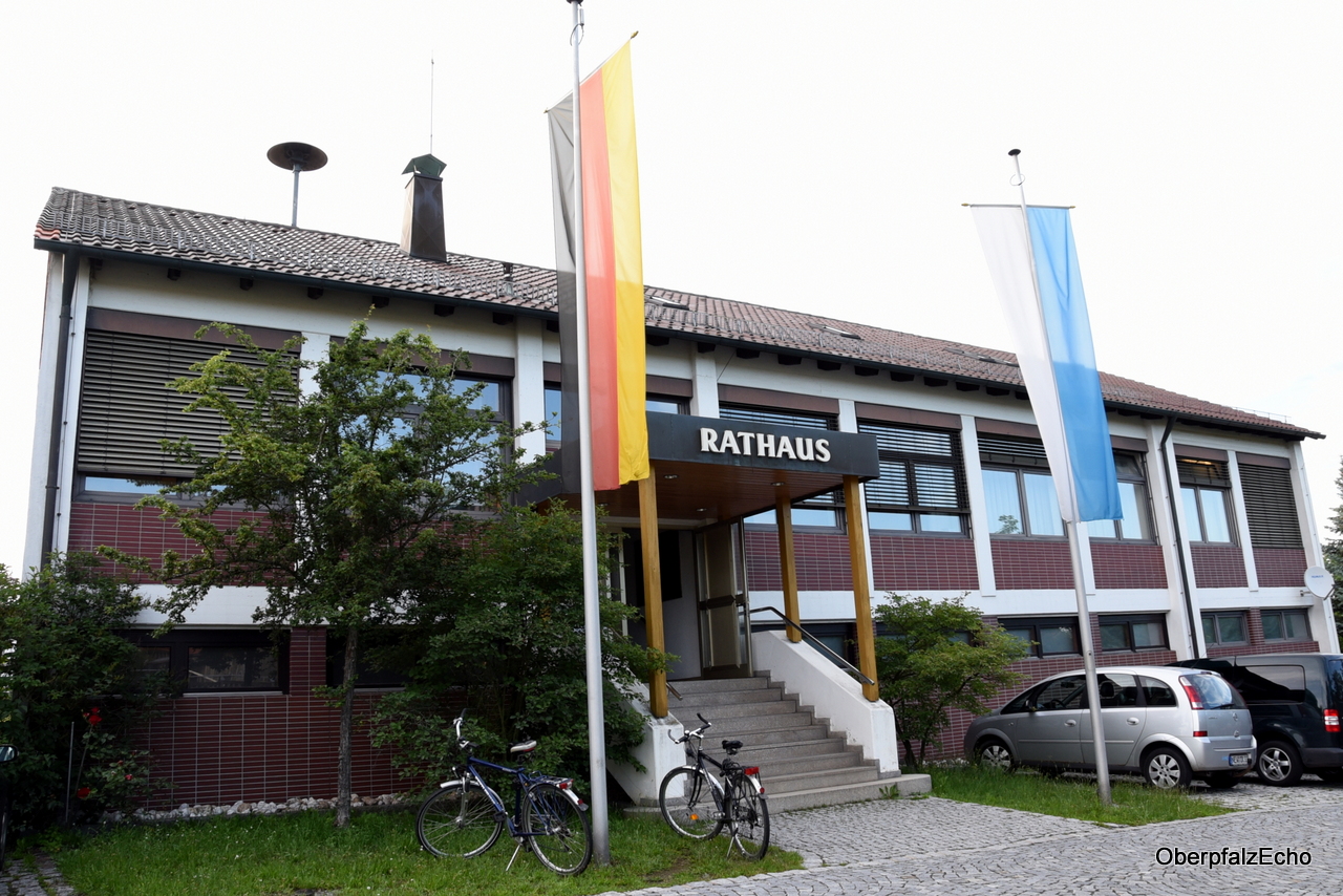 Rathaus Luhe-Wildenau