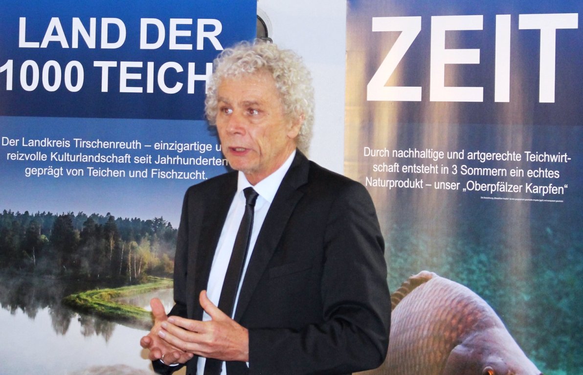 Gruppenbild neue Teichnixe Sophia Bächer