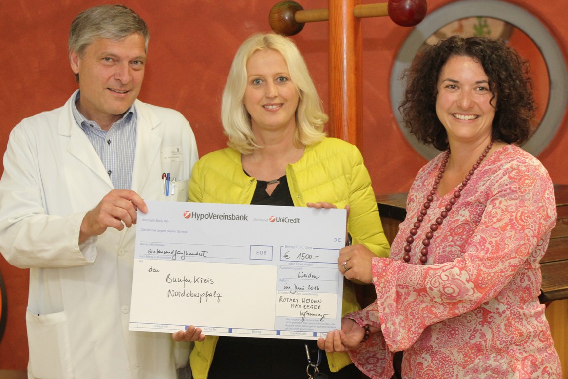 Rotary Club Weiden spendet an Bunten Kreis