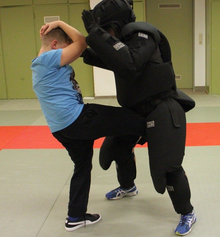 Jugendarbeit Selbstverteidigungskurs Tirschenreuth