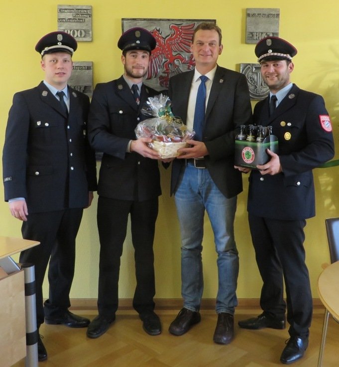 Schirmherrbitten-Schikedanz-FFW-Meerbodenreuth