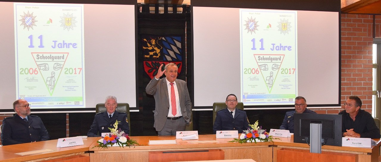 Schulwegbegleiter-Begrüßung-im-Neuen-Rathaus