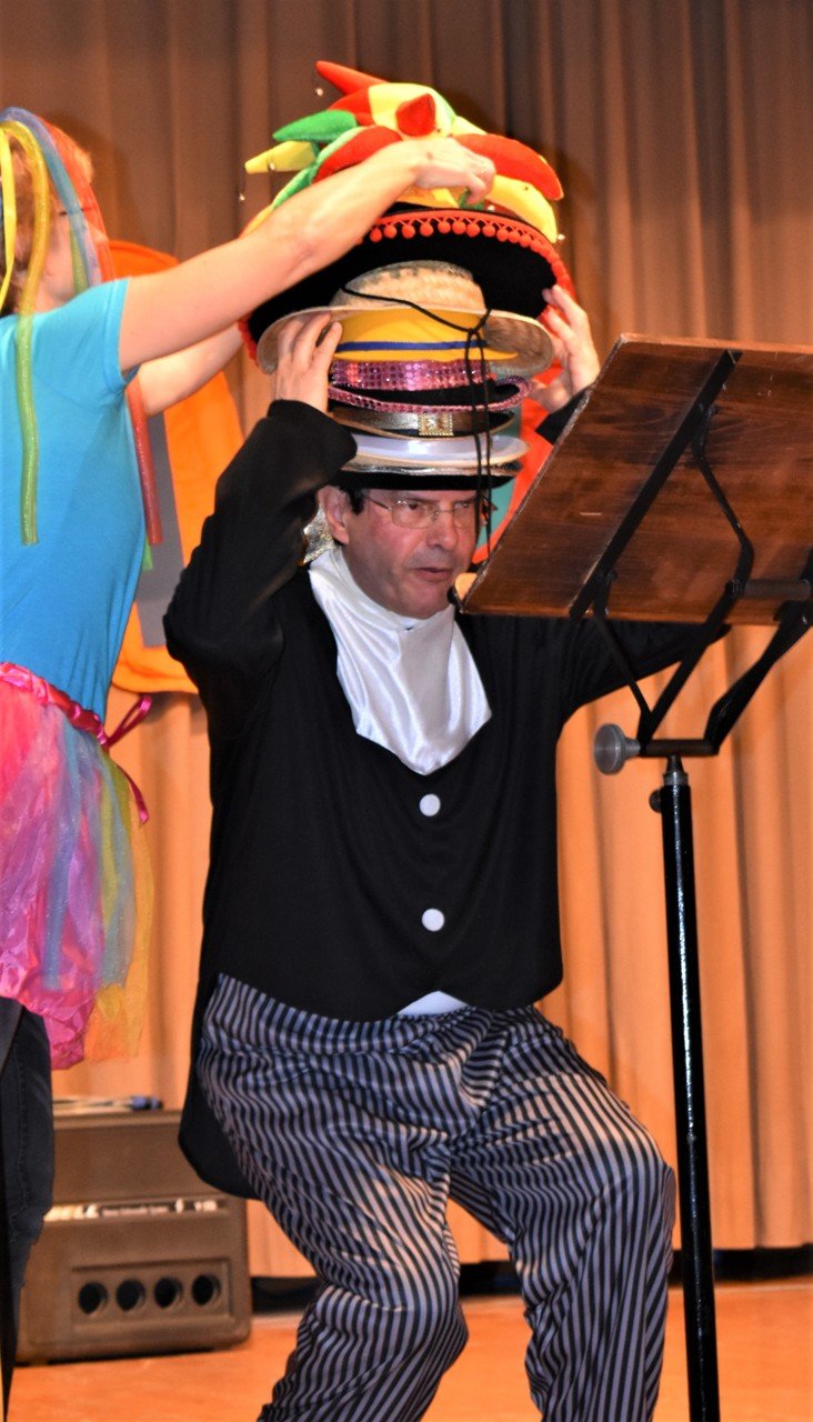 Seniorenfasching Grafenwöhr Frauenbund Grafenwöhr Katholischer Pfarrer Bernhard Müller 4