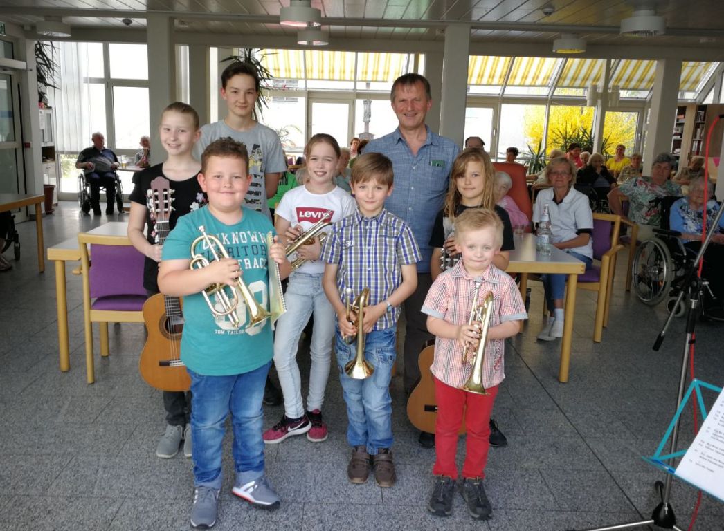 Seniorenheim Grafenwöhr Konzert Benno Englhart Musikstunde 2