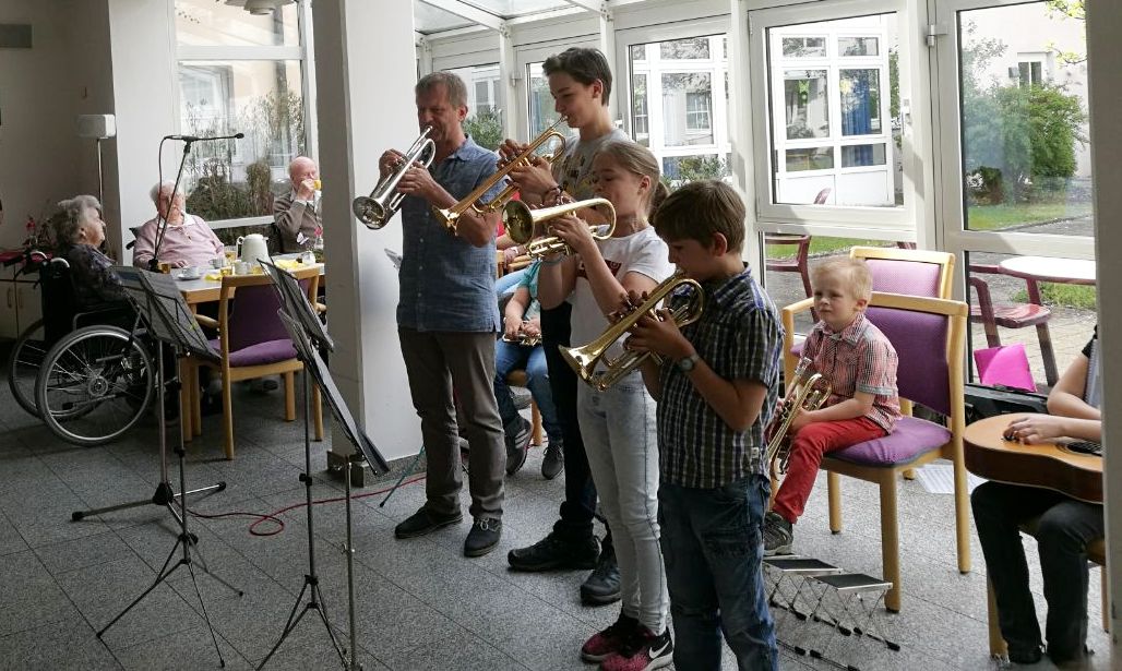 Seniorenheim Grafenwöhr Konzert Benno Englhart Musikstunde 3