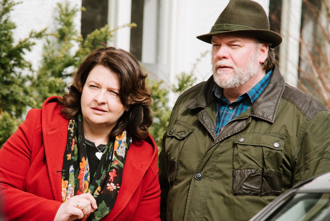 Serienehepaar Moni Vogl (Christine Reimer) und Benedikt Stadlbauer (Andreas Geiss)