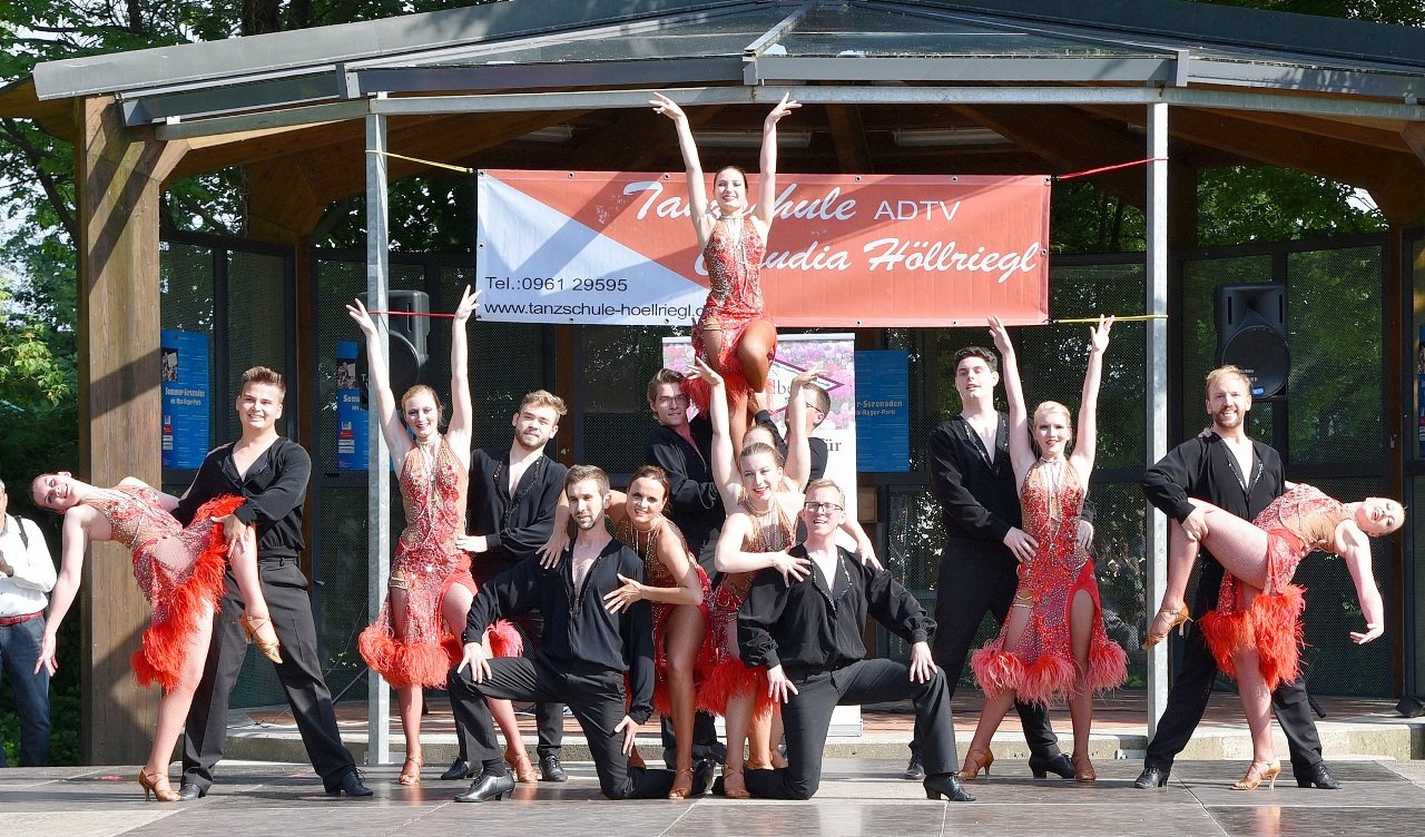 Sommerserenade Tanzschule Höllriegl (7)