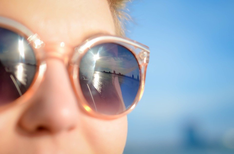 Sonne pur Sonne blenden Sonnenbrille Sommer Urlaub Ferien