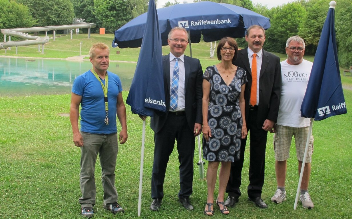 Sonnenschirme für Waidhaus Raiffeisenbank