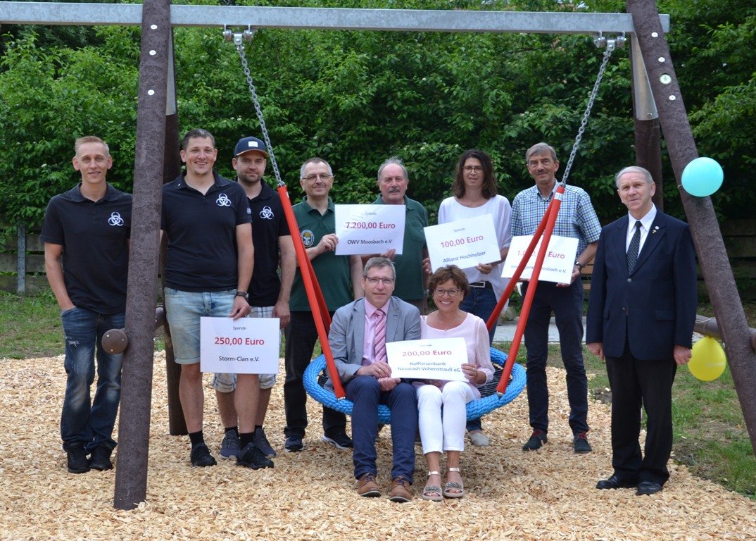 Spielplatz Moosbach erneuert 1