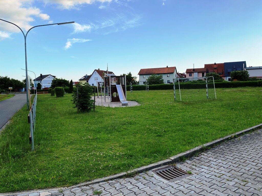 Spielplatz Ziegelhütte Floß