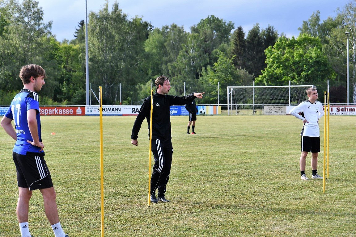Spielvereinigung SpVgg Weiden Training trotz Corona Trainingszeiten 1