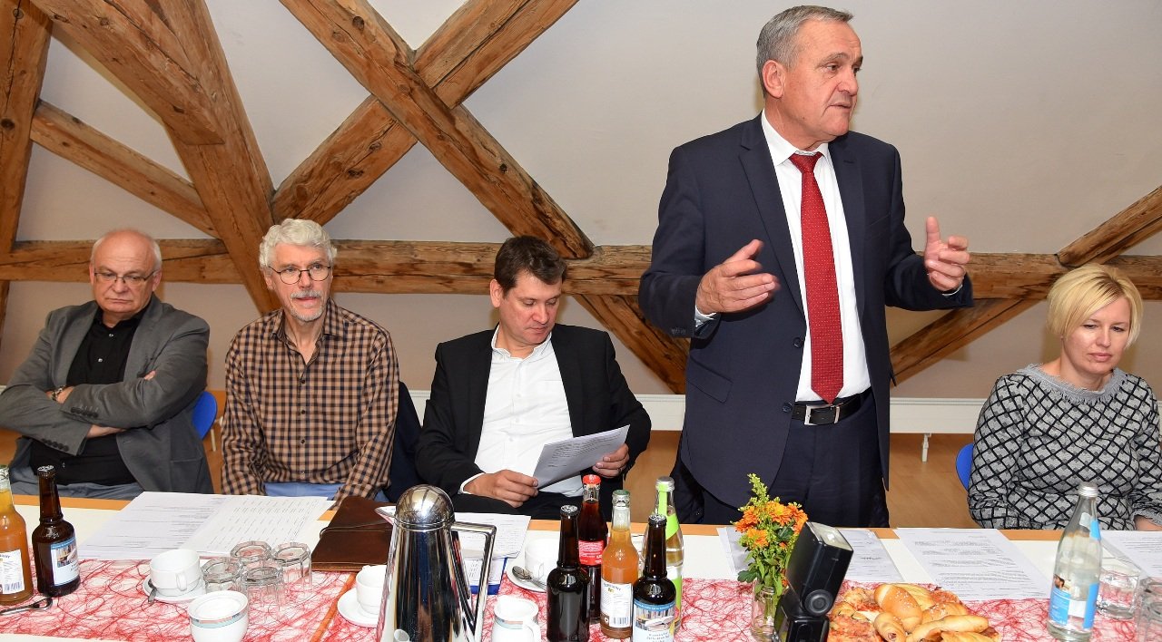 Stadt Weiden verabschiedet städtische Mitarbeiter Dezernat Bilder Jürgen Wilke3